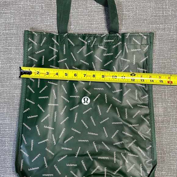 Lululemon Large recyclable reusable tote shopping bag green/white - Picture 5 of 8